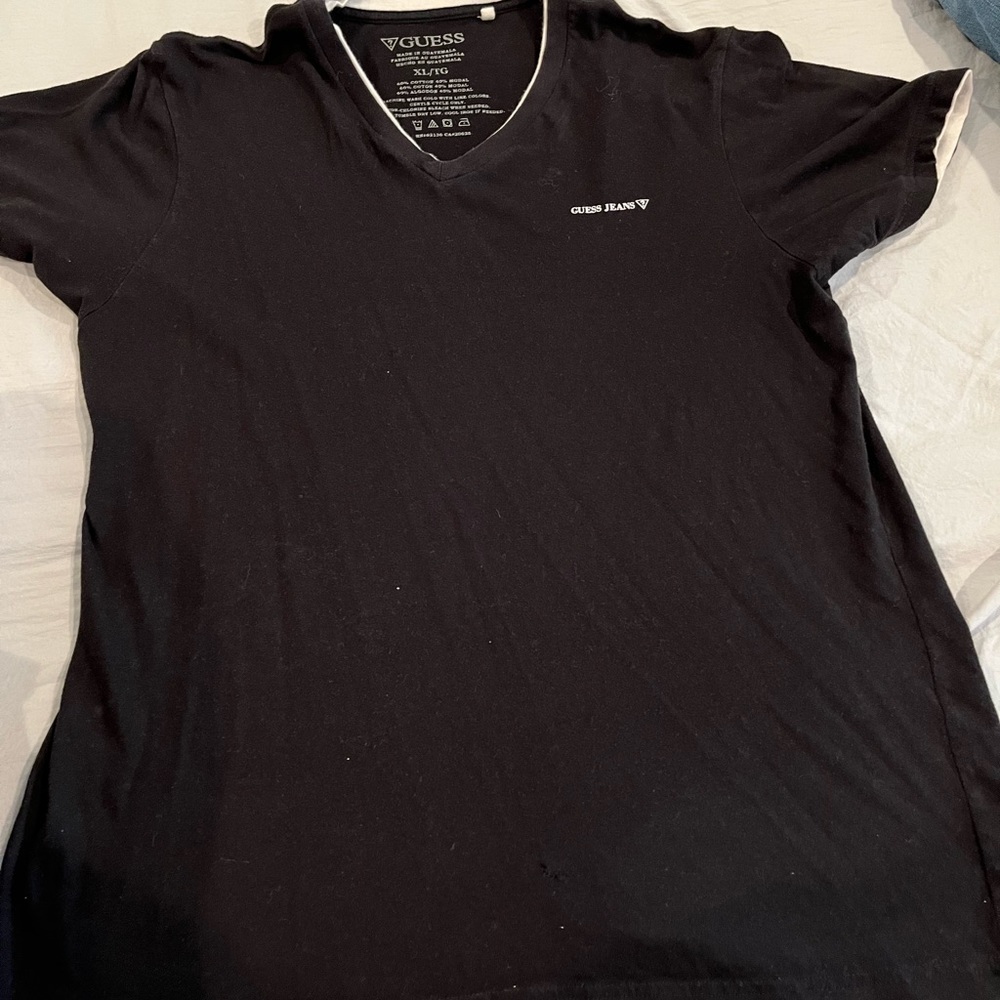 Guess mens t shirt
